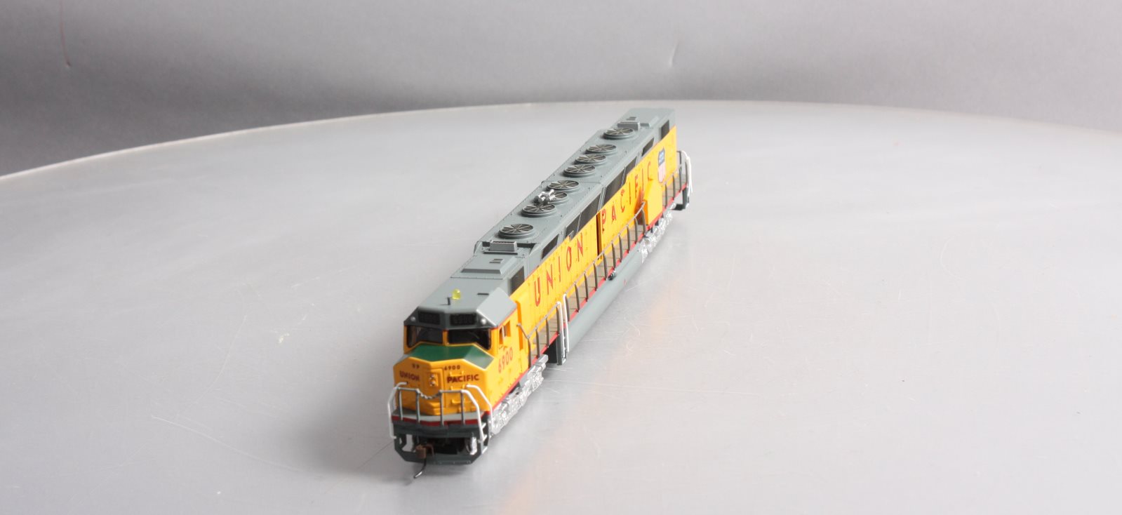 Bachmann 65101 HO Union Pacific EMD DDA40X Diesel Locomotive Sound