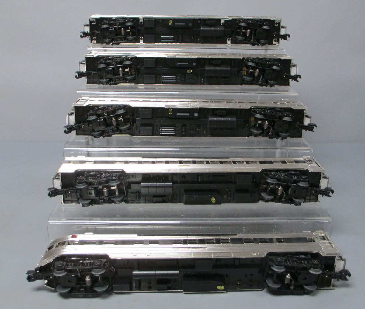 MTH 20-65146 O New York Central 70' Streamlined Passenger Set (Set of 5)