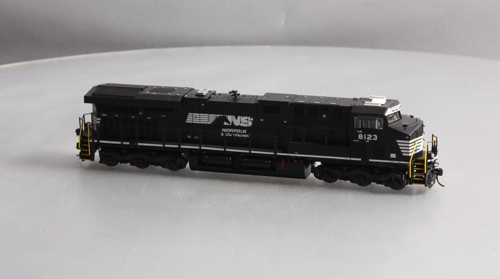 Broadway Limited 5872 HO Norfolk Southern GE ES44AC Diesel Loco Sound/DCC #8123