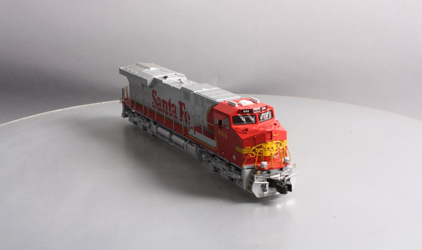 Lionel 6-82216 Santa Fe 'Warbonnet' LEGACY Scale ES44AC Diesel Locomotive #444