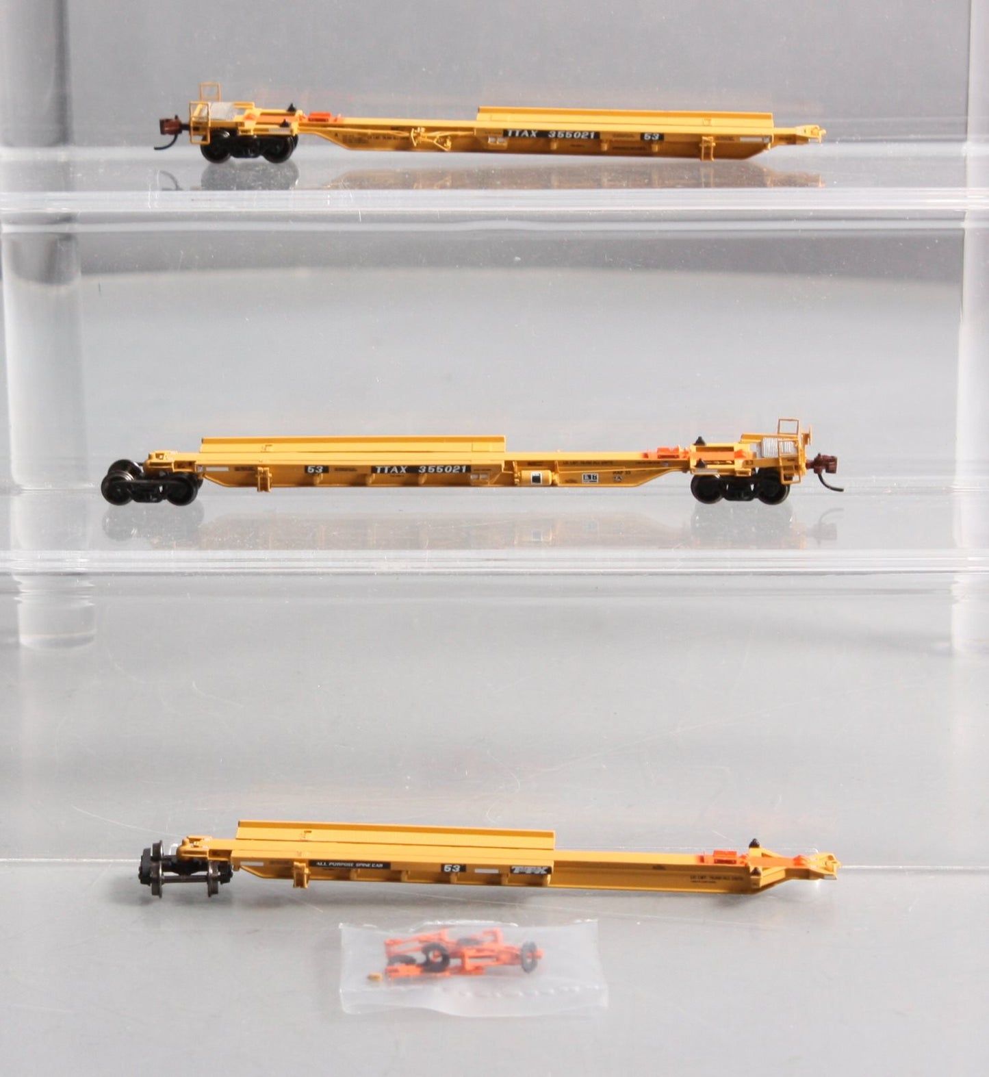 BLMA Models 12258 N TTAX 53' Trinity 3-Unit Spine Car #355021