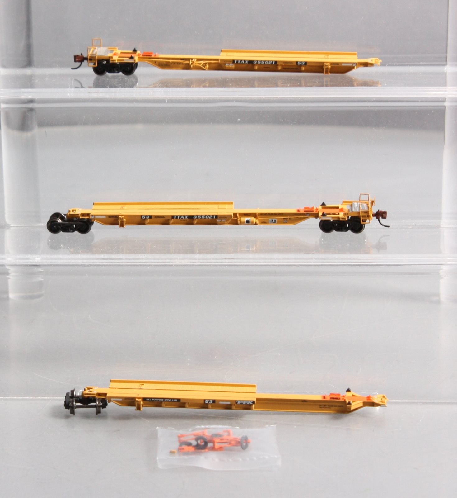 BLMA Models 12258 N TTAX 53' Trinity 3-Unit Spine Car #355021
