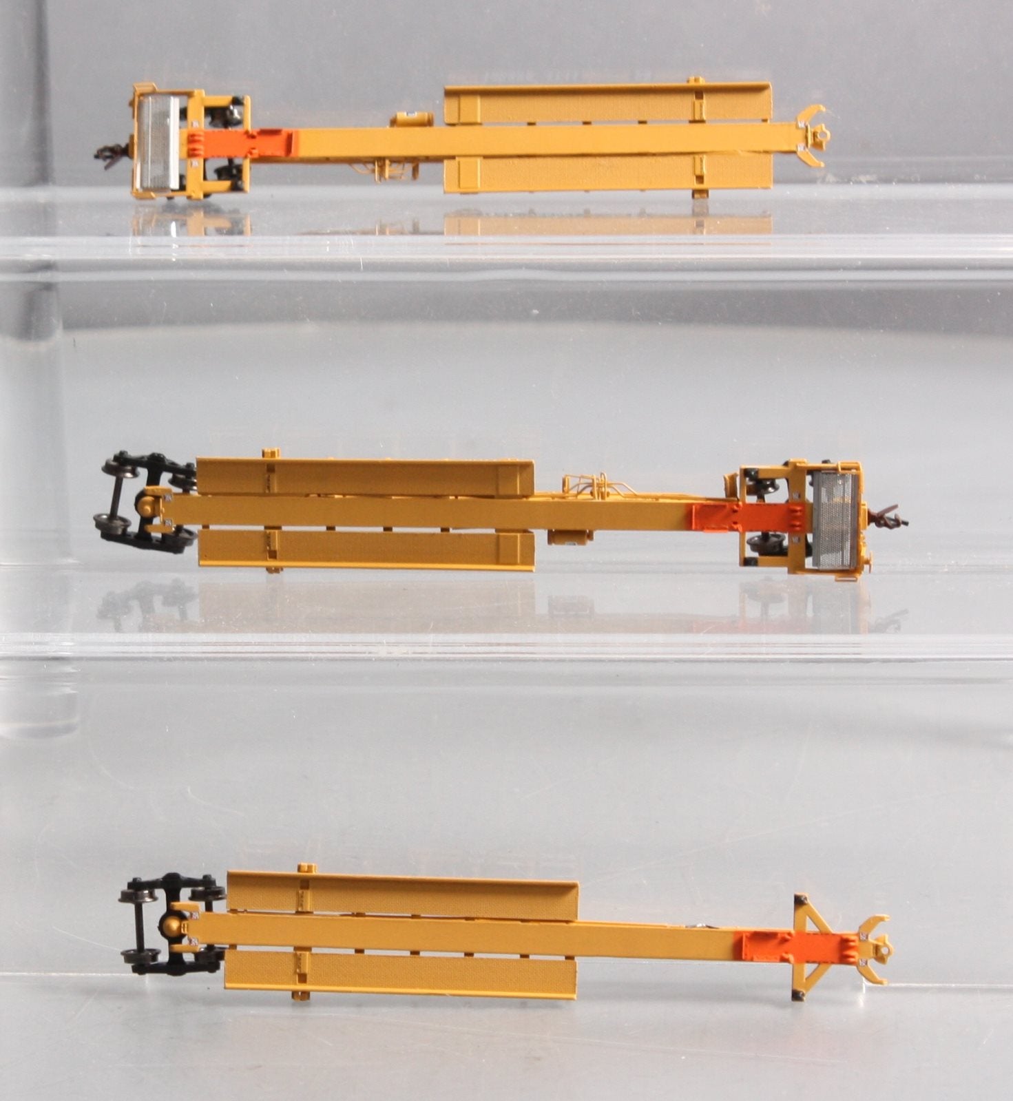 BLMA Models 12258 N TTAX 53' Trinity 3-Unit Spine Car #355021