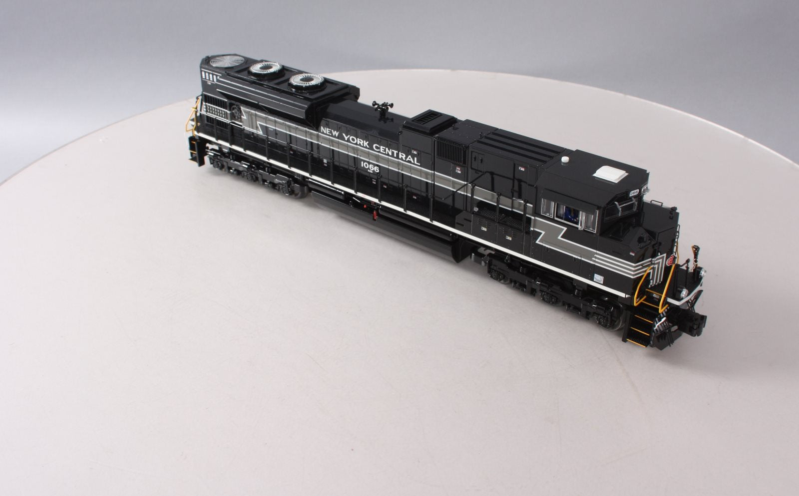 Lionel 6-39630 O NYC NS Heritage Legacy SD70ACe Diesel Locomotive #1066