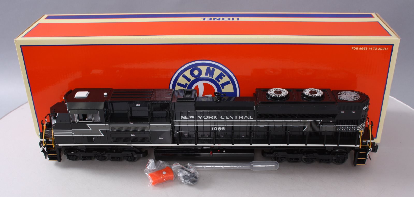 Lionel 6-39630 O NYC NS Heritage Legacy SD70ACe Diesel Locomotive #1066