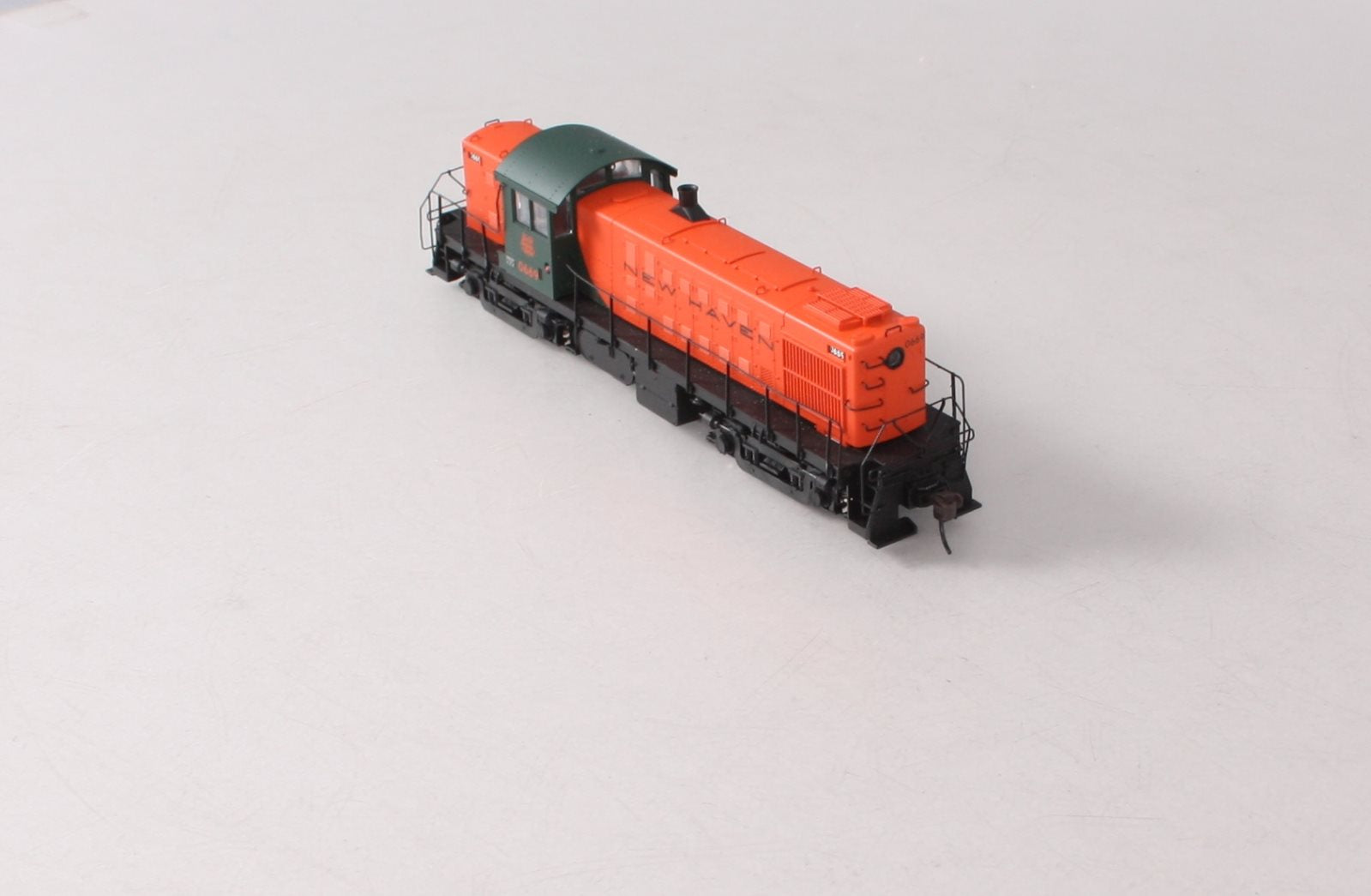Atlas 10001453 HO New Haven ALCO RS-1 Diesel Locomotive #0669 w/ DCC