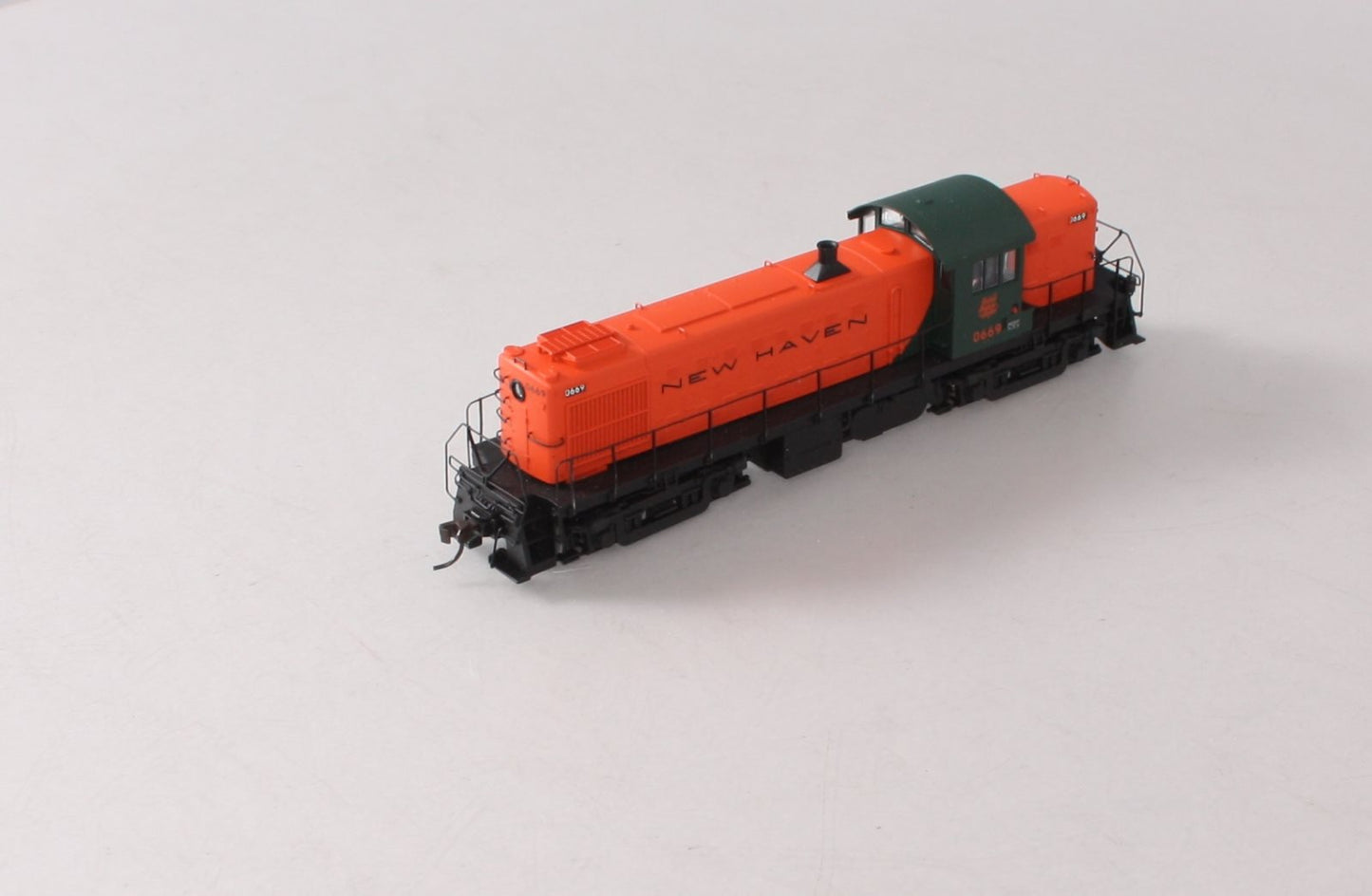 Atlas 10001453 HO New Haven ALCO RS-1 Diesel Locomotive #0669 w/ DCC