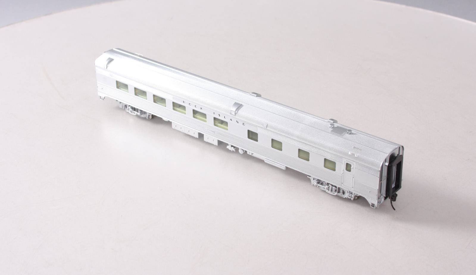 Walthers 932-15127 HO Scale Rock Island 85' Budd Grill-Diner Car