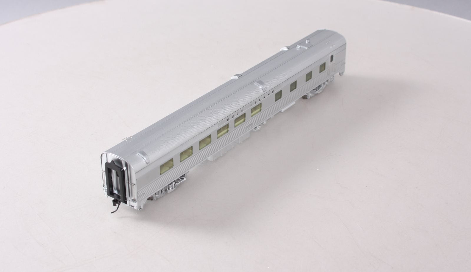 Walthers 932-15127 HO Scale Rock Island 85' Budd Grill-Diner Car