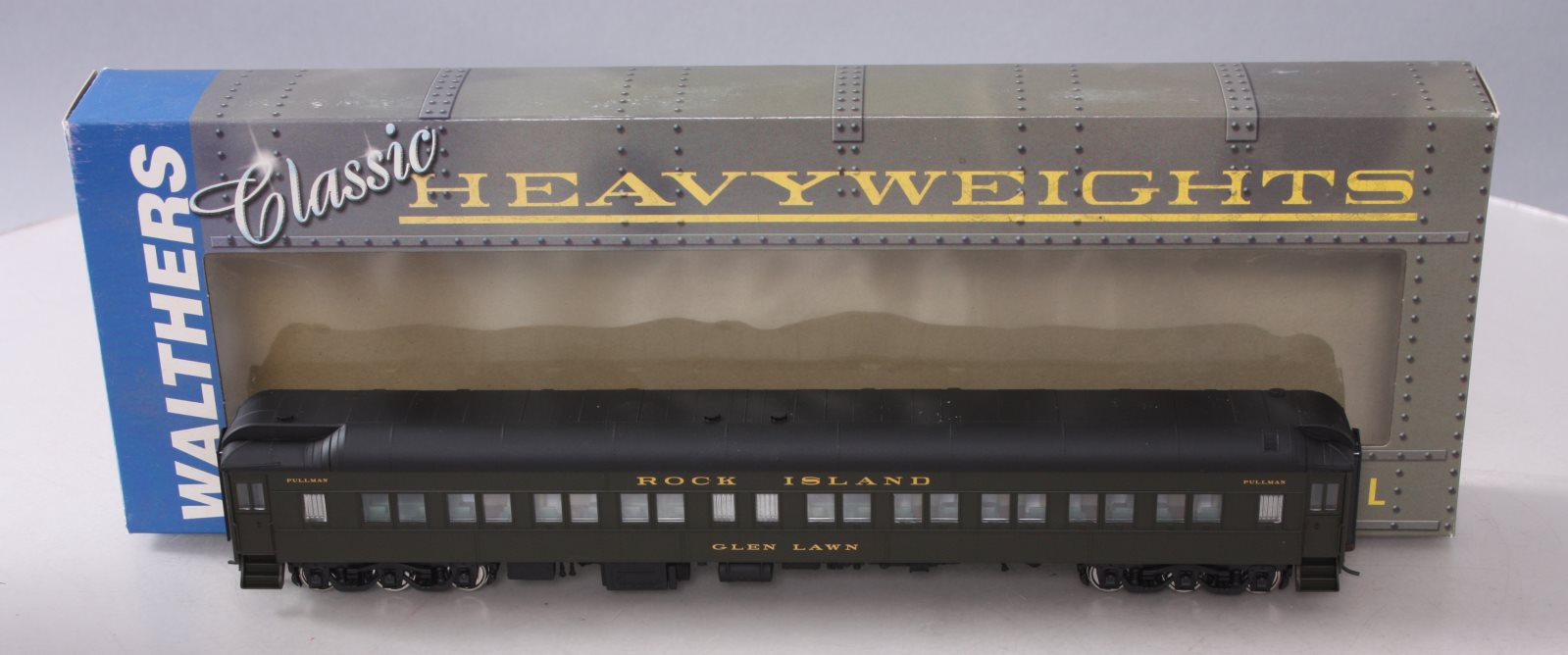 Walthers 932-10415 HO Rock Island Pullman Heavyweight 