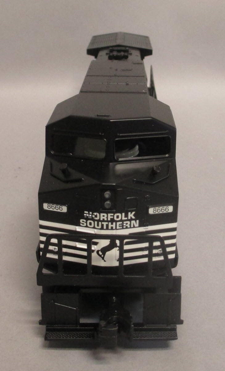 Williams 20403 Norfolk Southern C44-9W Diesel Locomotive – Trainz