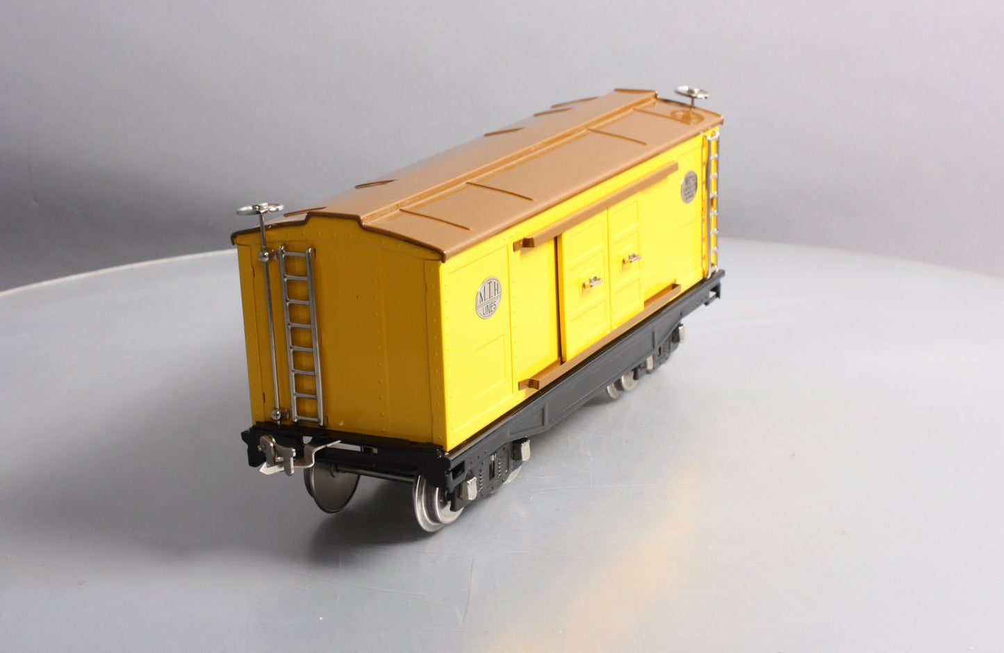 MTH 10-201 Standard Gauge Yellow/Brown Boxcar With Nickel Trim #214