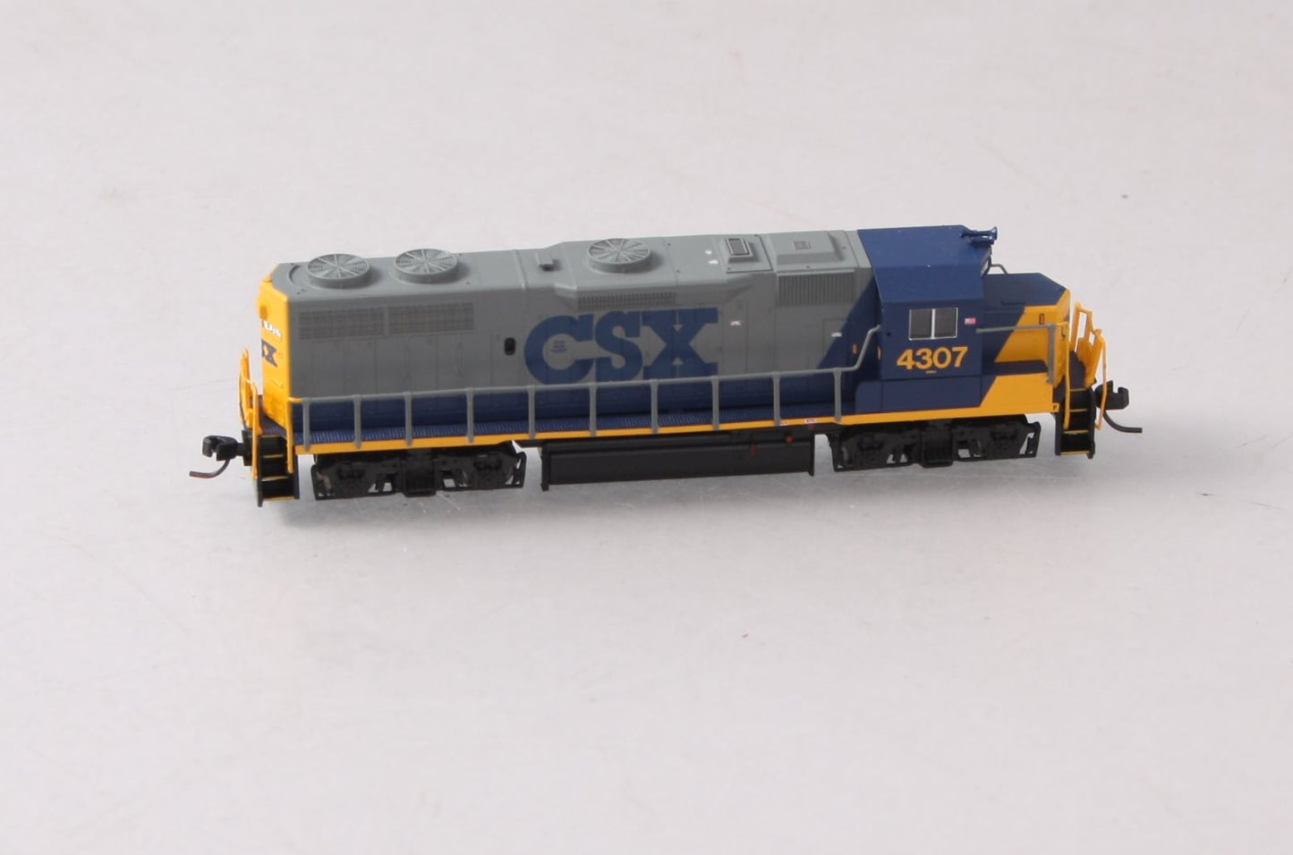 Atlas 40003851 N CSX "YN2" GP39-2 Diesel Locomotive #4307 - LokSound/DCC