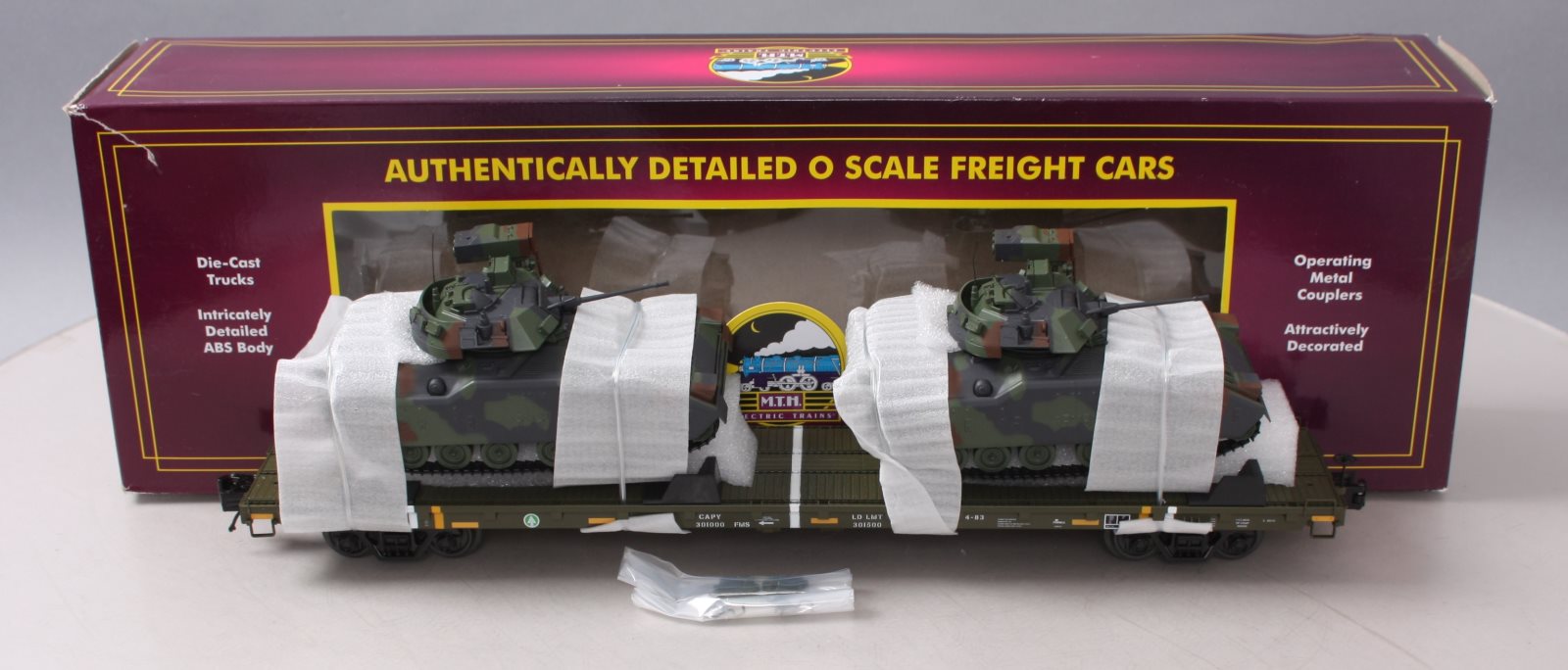MTH 20-95426 O U.S. Army 60' Flat Car w/(2) Bradley Fighting Vehicles #40152