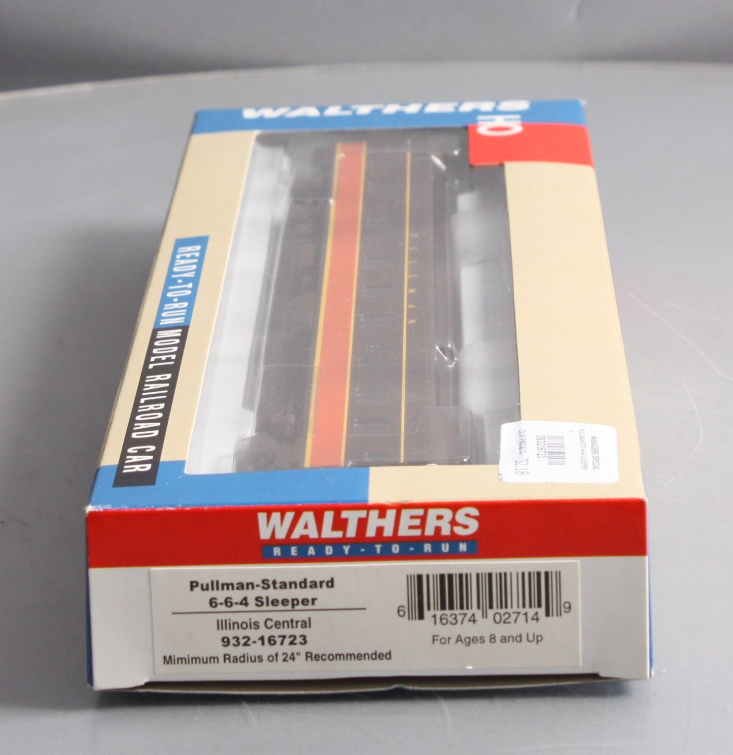 Walthers 932-16723 HO IC 6-6-4 Sleeper Pullman Car
