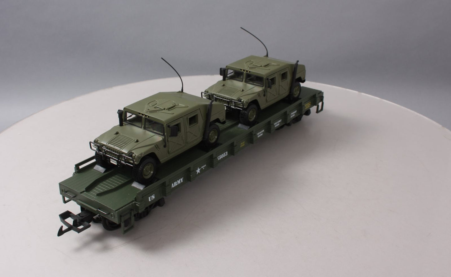 USA Trains R1746 G US Army Flat Car w/ Army Humvees #G5053
