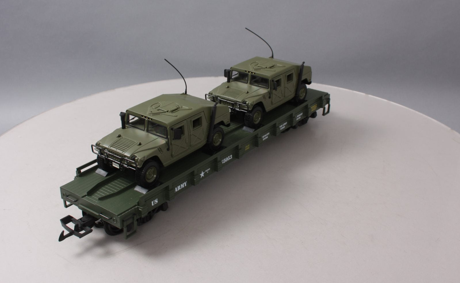 USA Trains R1746 G US Army Flat Car w/ Army Humvees #G5053