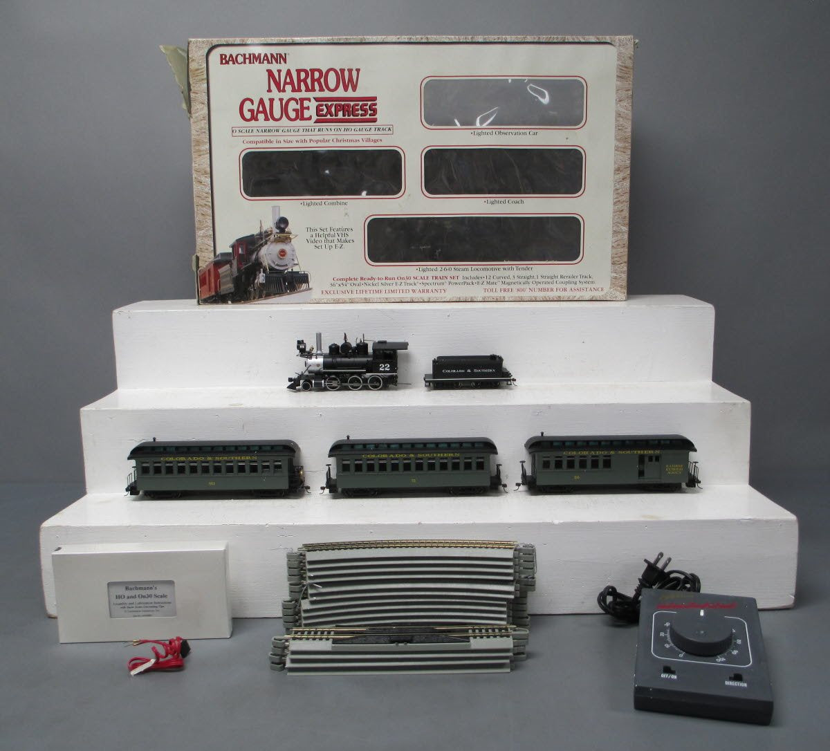 Bachmann 25002 On30 Colorado & Southern Passenger Train Set