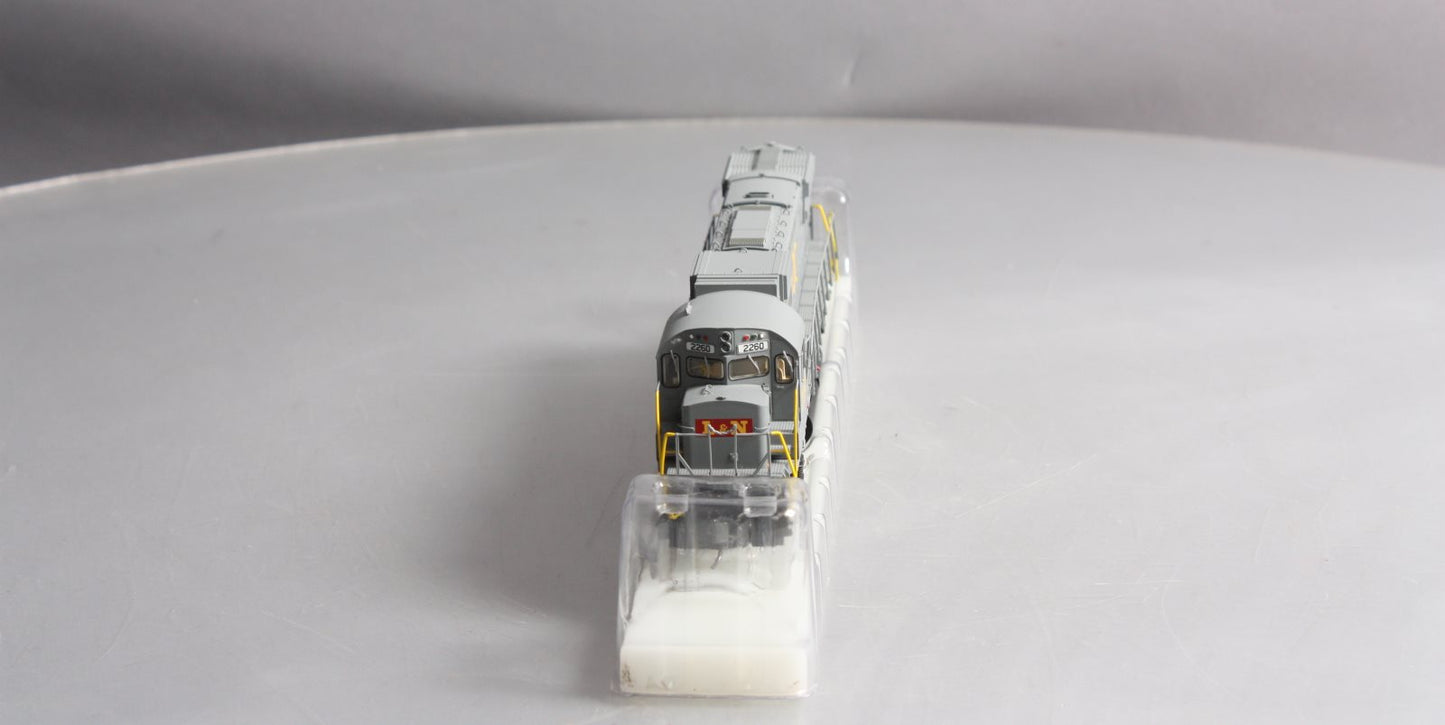 Bowser 23899 HO L&N C-430 Diesel Locomotive #2260