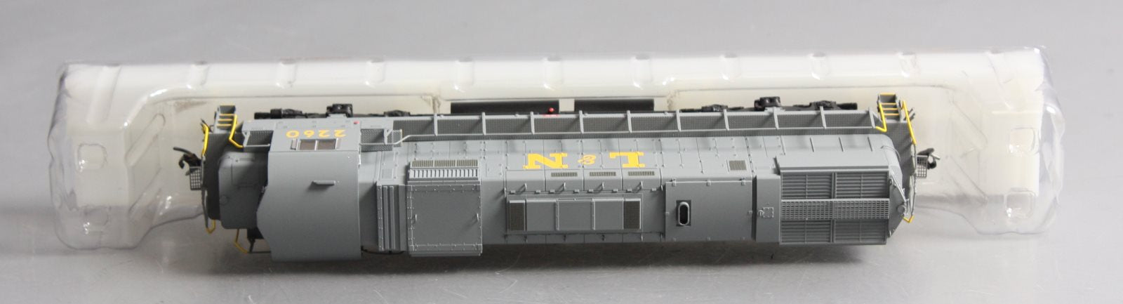Bowser 23899 HO L&N C-430 Diesel Locomotive #2260
