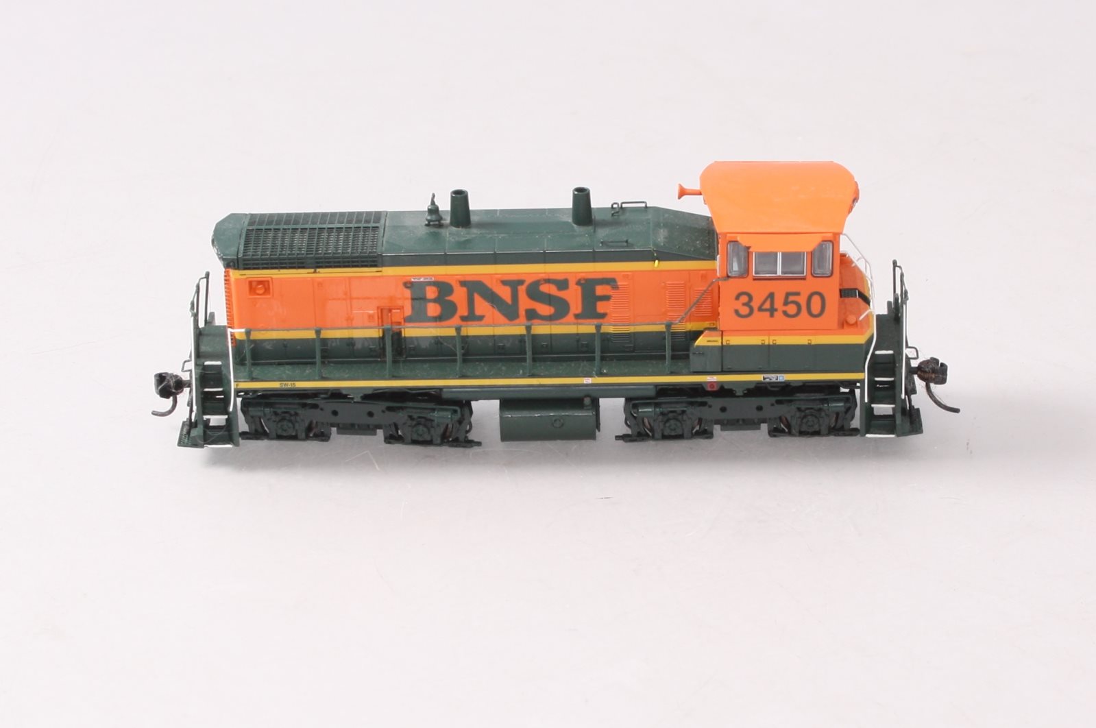 Broadway Limited 5447 HO BNSF EMD SW1500 Diesel Loco w/ DCC&Sound #3450