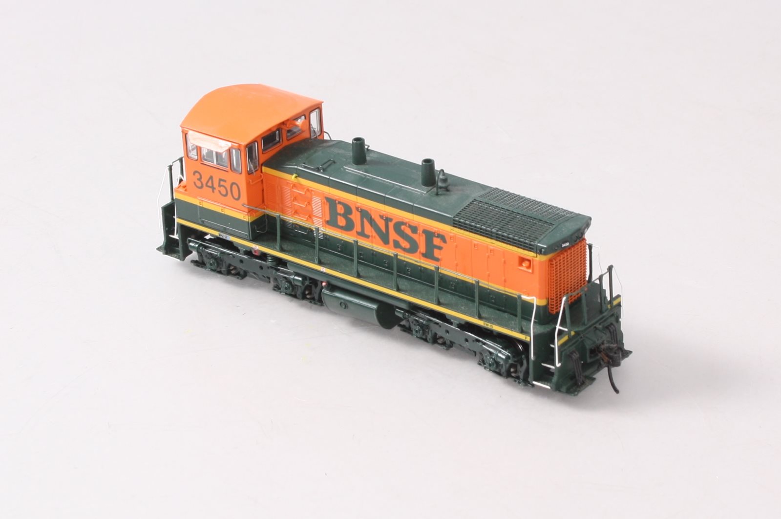 Broadway Limited 5447 HO BNSF EMD SW1500 Diesel Loco w/ DCC&Sound #3450