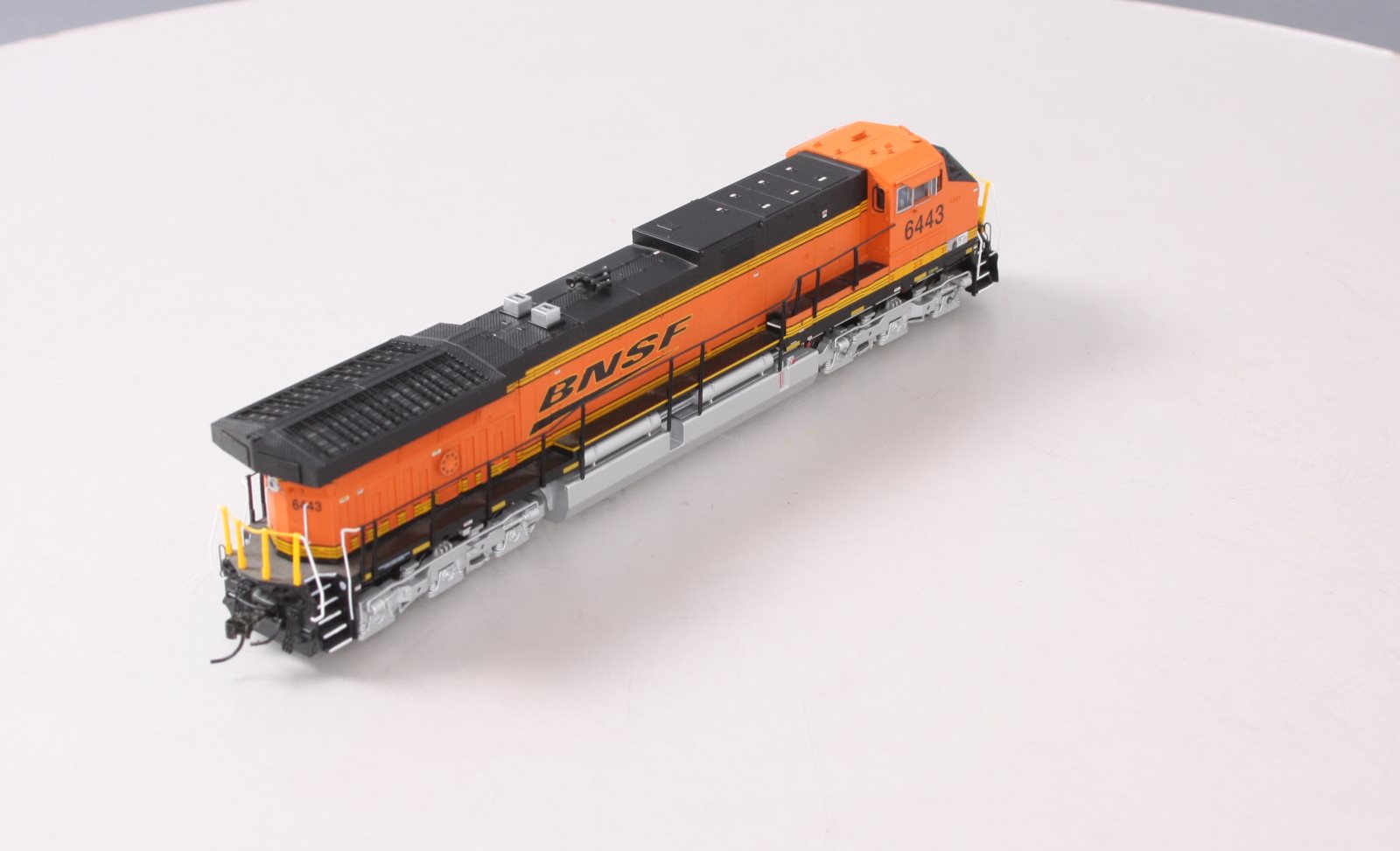 Broadway Limited 5680 HO BNSF GE AC6000 with DC/Sound/DCC #6443