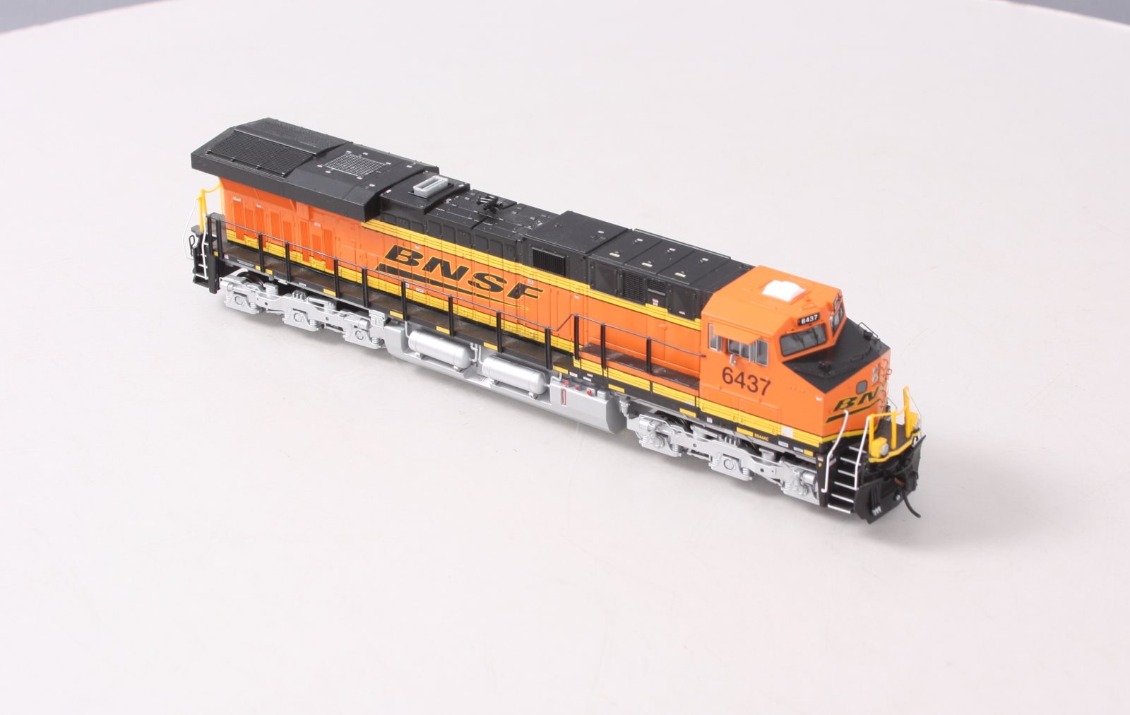 Broadway Limited 5861 HO BNSF GE ES44AC Diesel Locomotive Sound/DC/DCC #6437