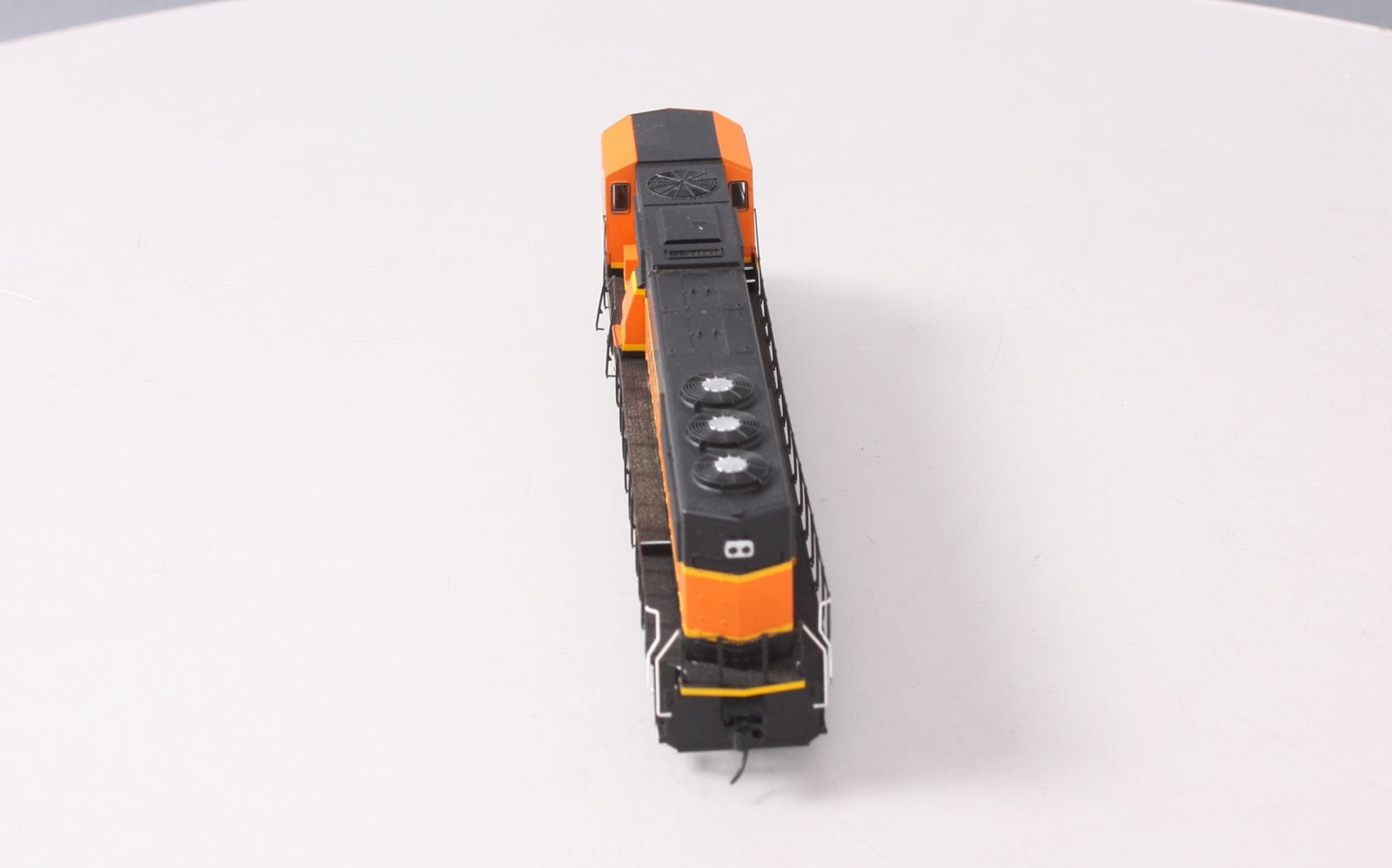 Walthers 910-20304 HO BNSF EMD SD60M Diesel Locomotive #8129 w/ Sound/DCC