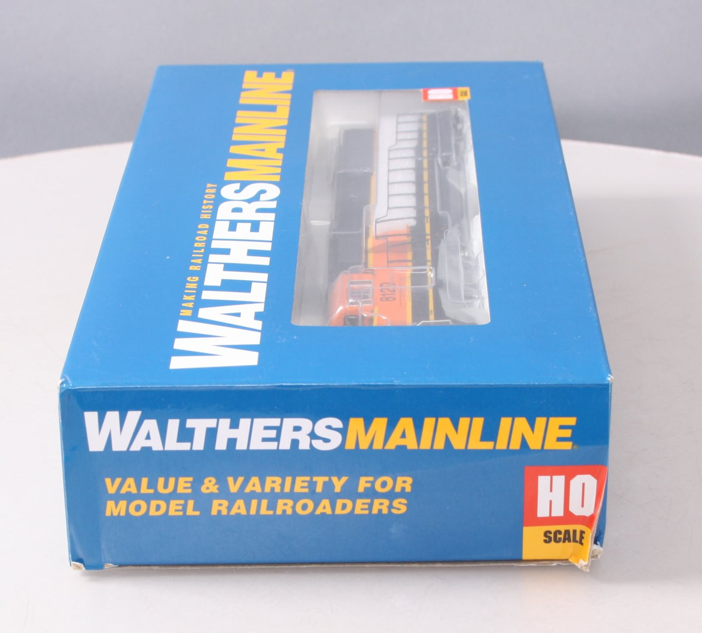 Walthers 910-20304 HO BNSF EMD SD60M Diesel Locomotive #8129 w/ Sound/DCC
