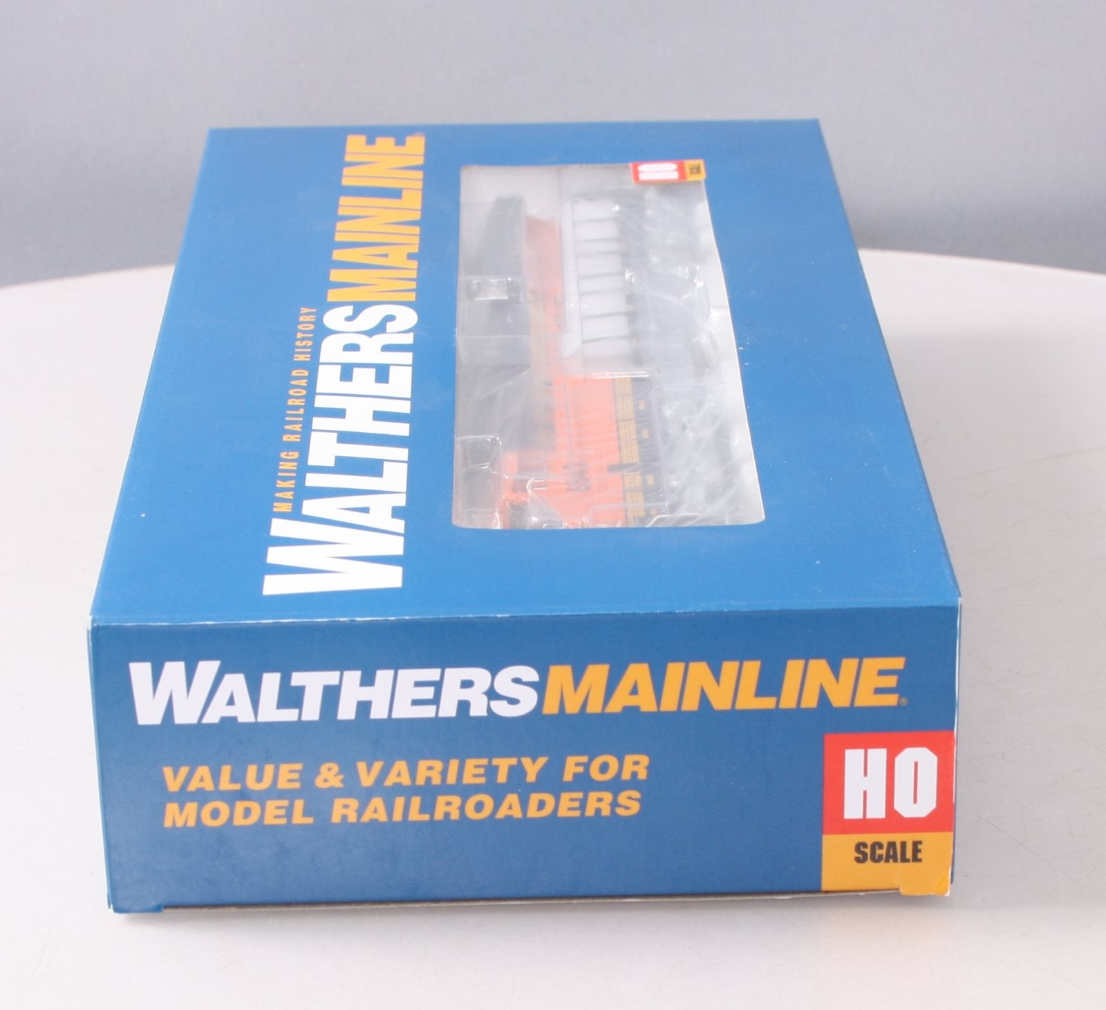 Walthers 910-20186 HO BNSF GE ES44 Diesel Locomotive with Sound & DCC #6540