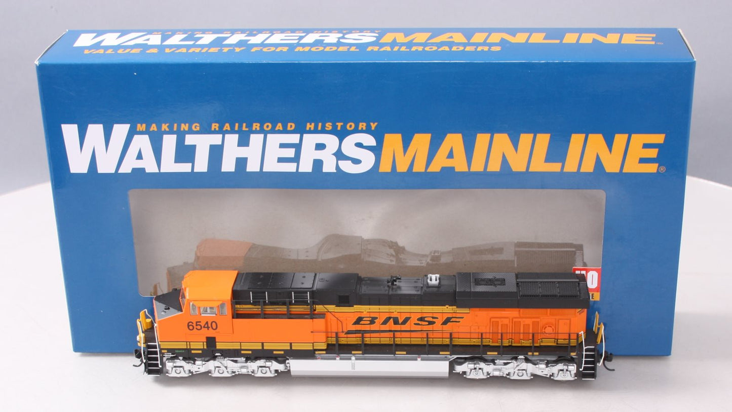 Walthers 910-20186 HO BNSF GE ES44 Diesel Locomotive with Sound & DCC #6540