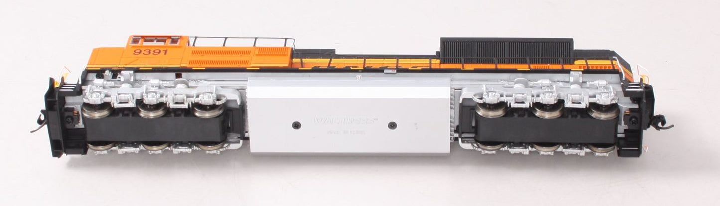Walthers 910-19846 HO Burlington Northern Santa Fe EMD SD70ACe Diesel Loco #9391