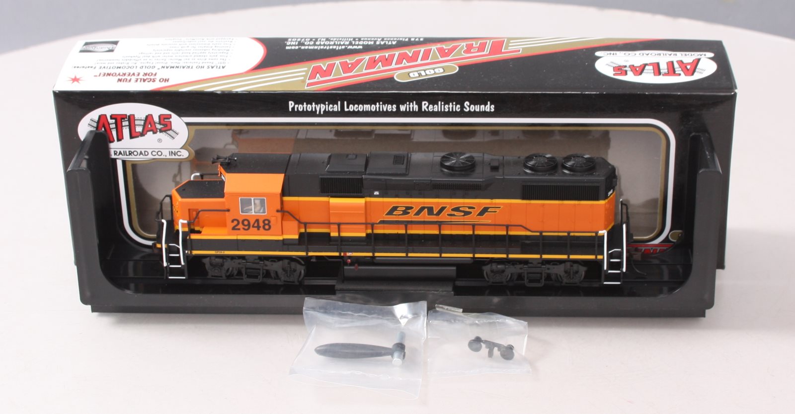Atlas 10001786 HO BNSF Railway EMD GP39-2 with Sound & DCC - Gold #2948