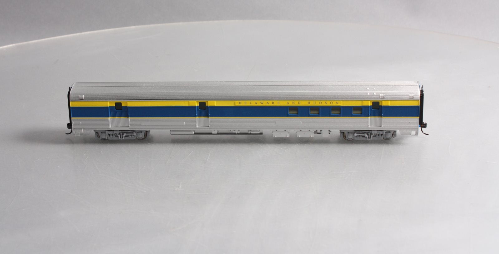 Walthers 910-30312 HO Delaware & Hudson 85'''' Budd Baggage-Railway Post Office