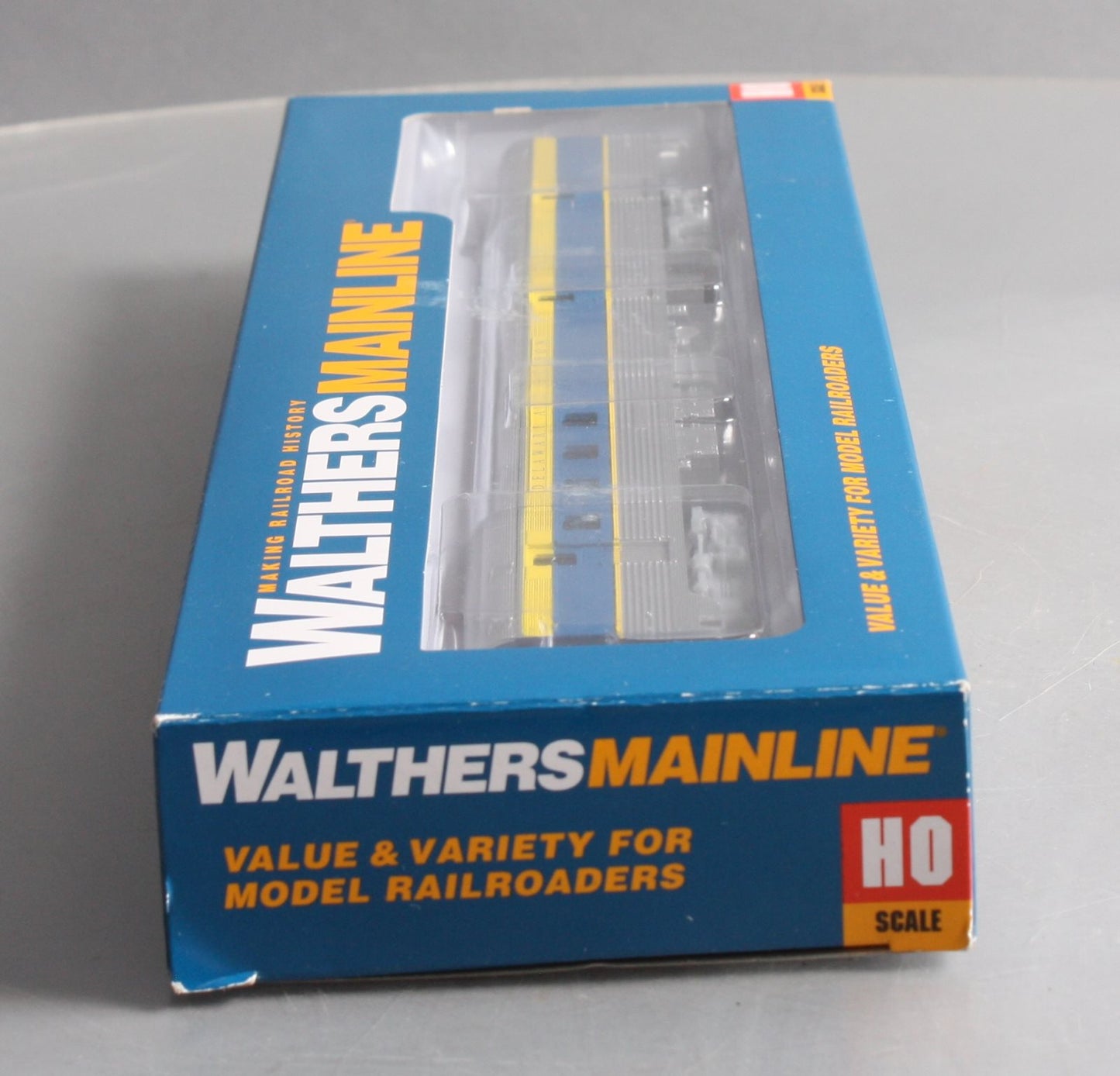 Walthers 910-30312 HO Delaware & Hudson 85'''' Budd Baggage-Railway Post Office