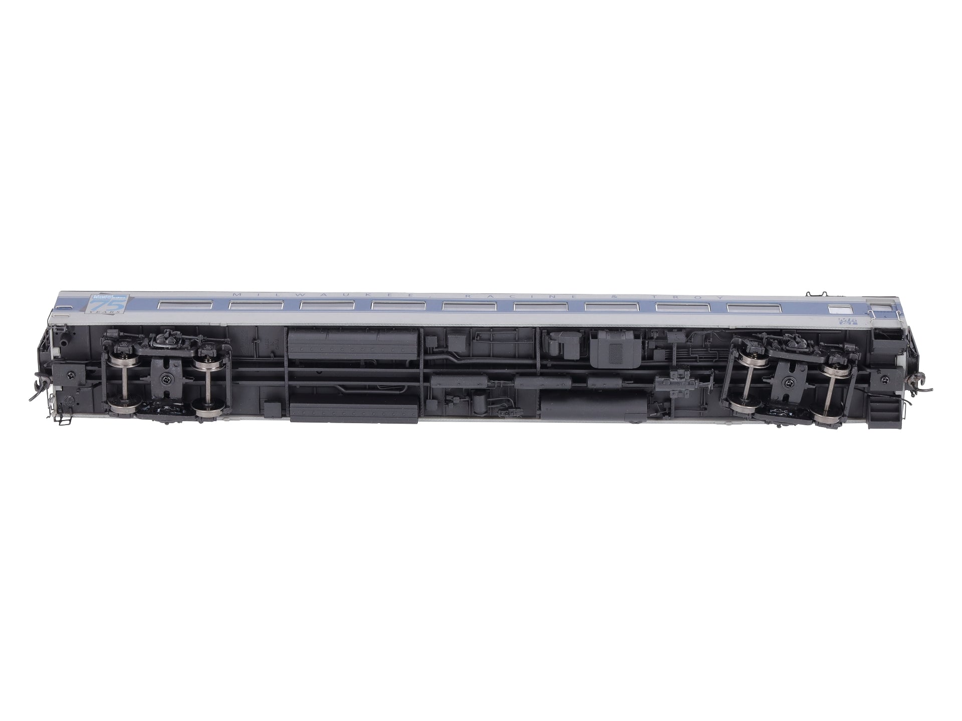Rapido Trains 105021 HO Milwaukee, Racine & Troy 52-Seat Dayniter Leg-Rest Coach