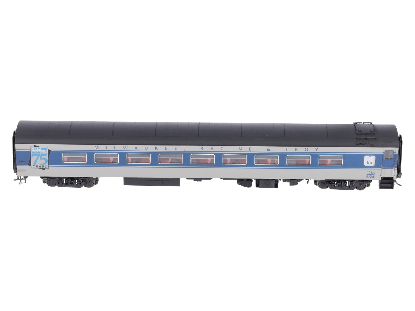 Rapido Trains 105021 HO Milwaukee, Racine & Troy 52-Seat Dayniter Leg-Rest Coach
