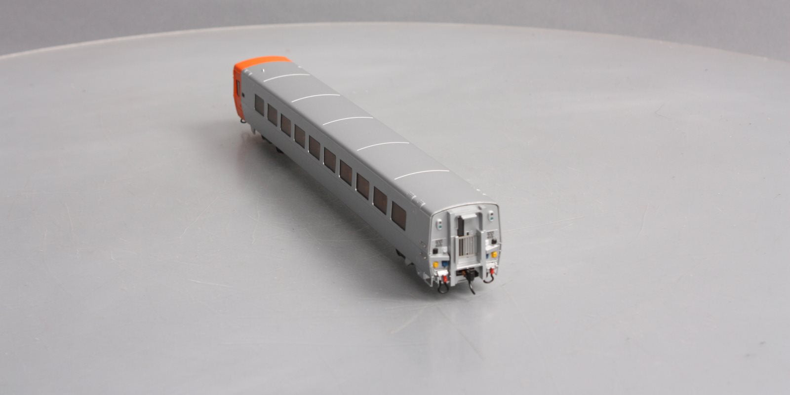 Rapido Trains 108029 HO Bombardier LRC Coach Super Continental Line