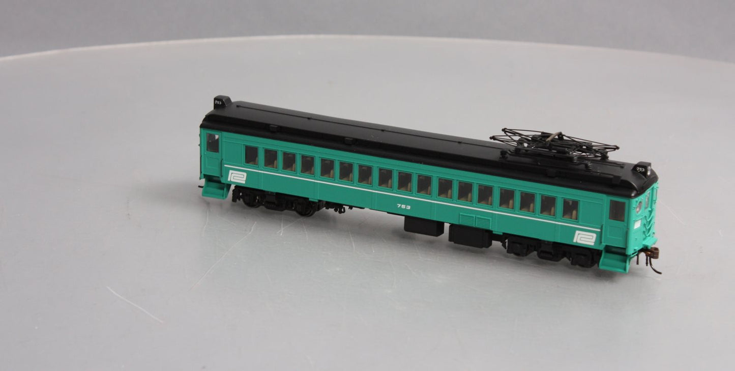 Con-Cor 194735 HO Penn Central mP54 MU Coach w/ Pantograph #753