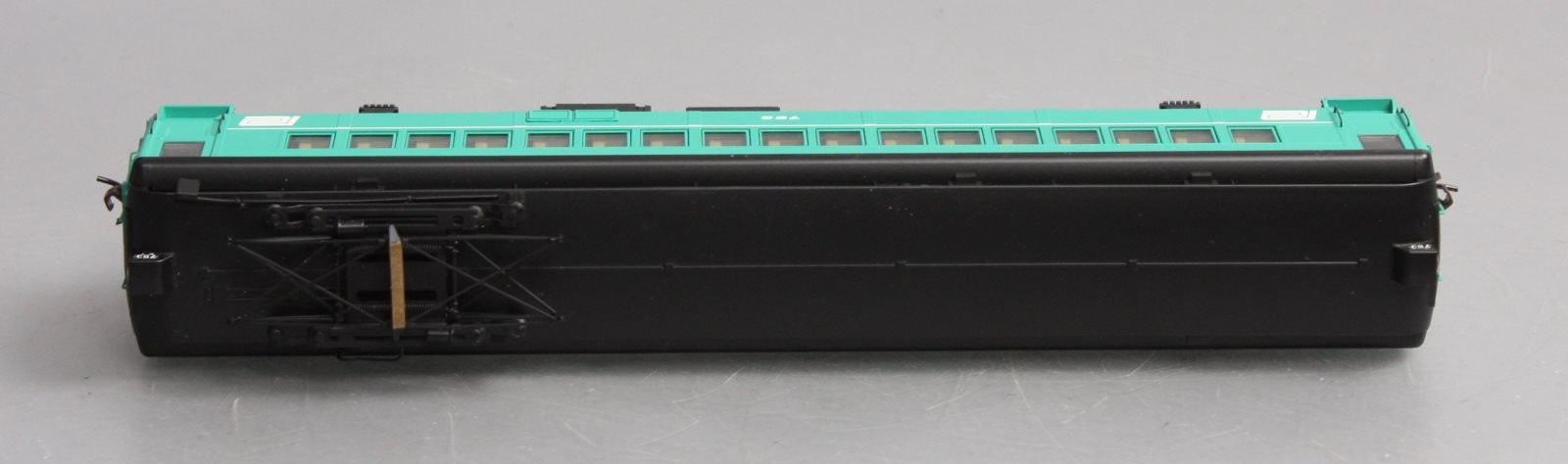 Con-Cor 194735 HO Penn Central mP54 MU Coach w/ Pantograph #753