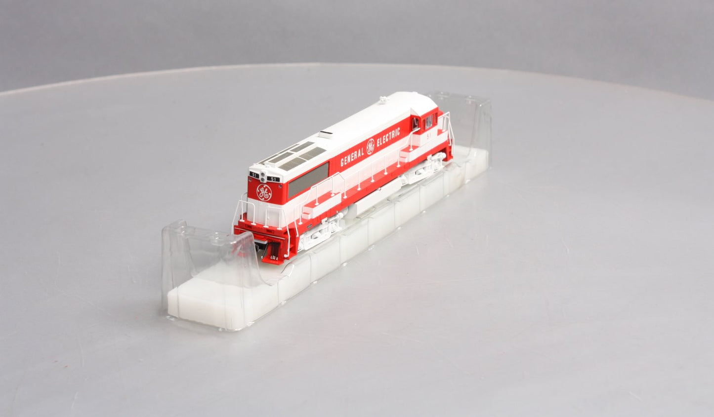 Bowser 23805 HO General Electric GE U25B Standard DC Executive Line #51