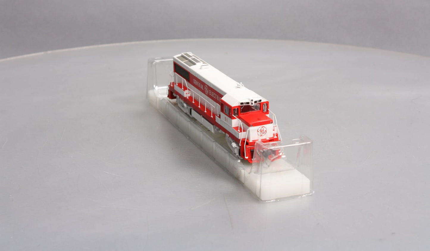 Bowser 23805 HO General Electric GE U25B Standard DC Executive Line #51