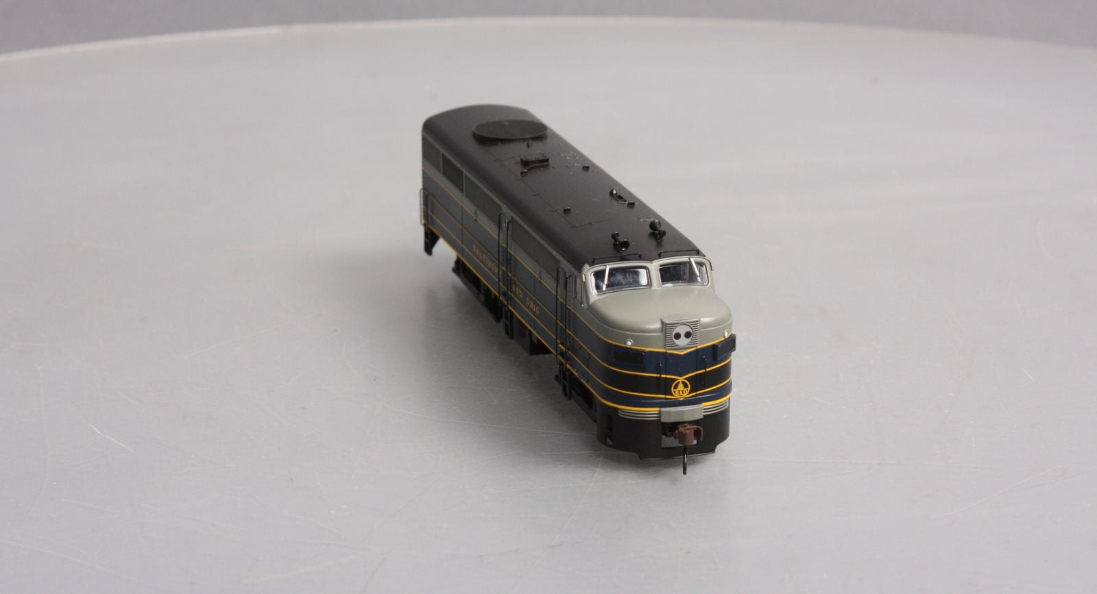 Bachmann 64605 HO B&O Alco FA2 Diesel Locomotive - DCC Ready