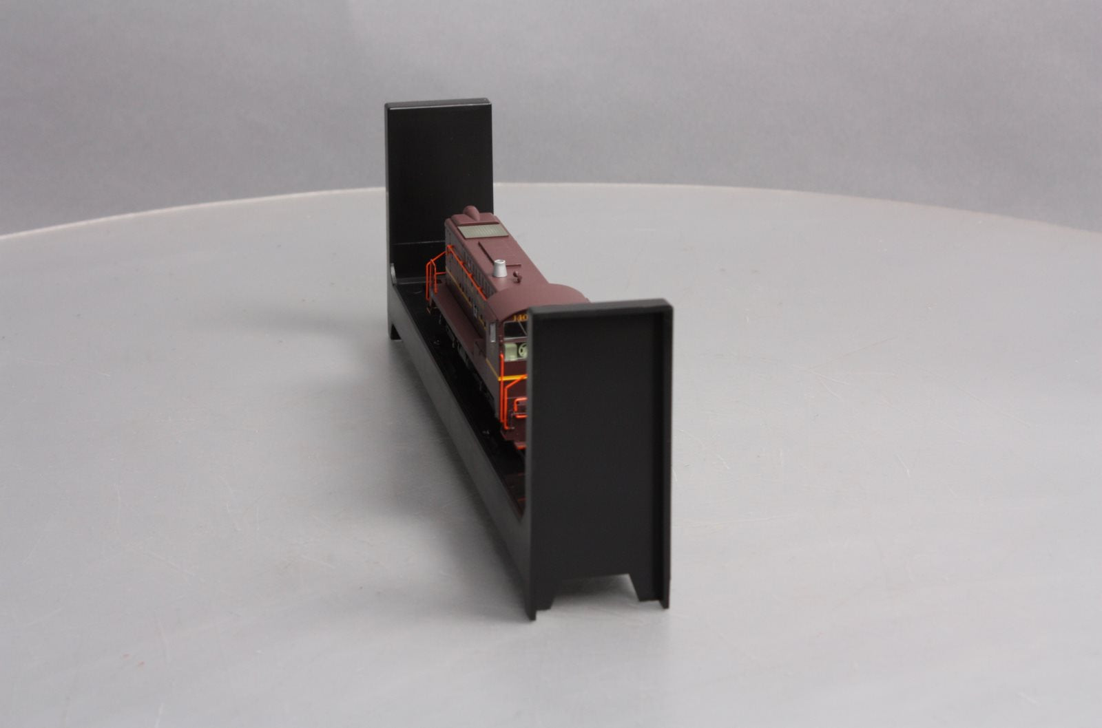 Bowser 24789 HO Lehigh Valley Baldwin DS 4-4-1000 Diesel Locomotive #140