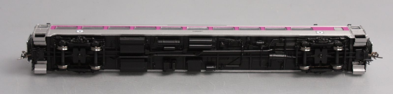 Rapido Trains 017248 HO MBTA NH 8600 Series Coach Car w/o Skirts #2553