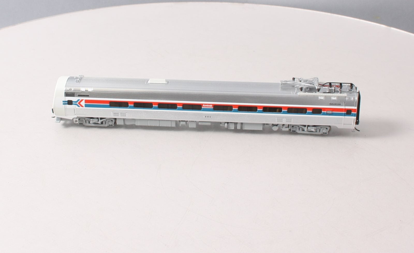 Walthers 920-13820 HO Amtrak Budd Metroliner Electric Multiple Unit #886