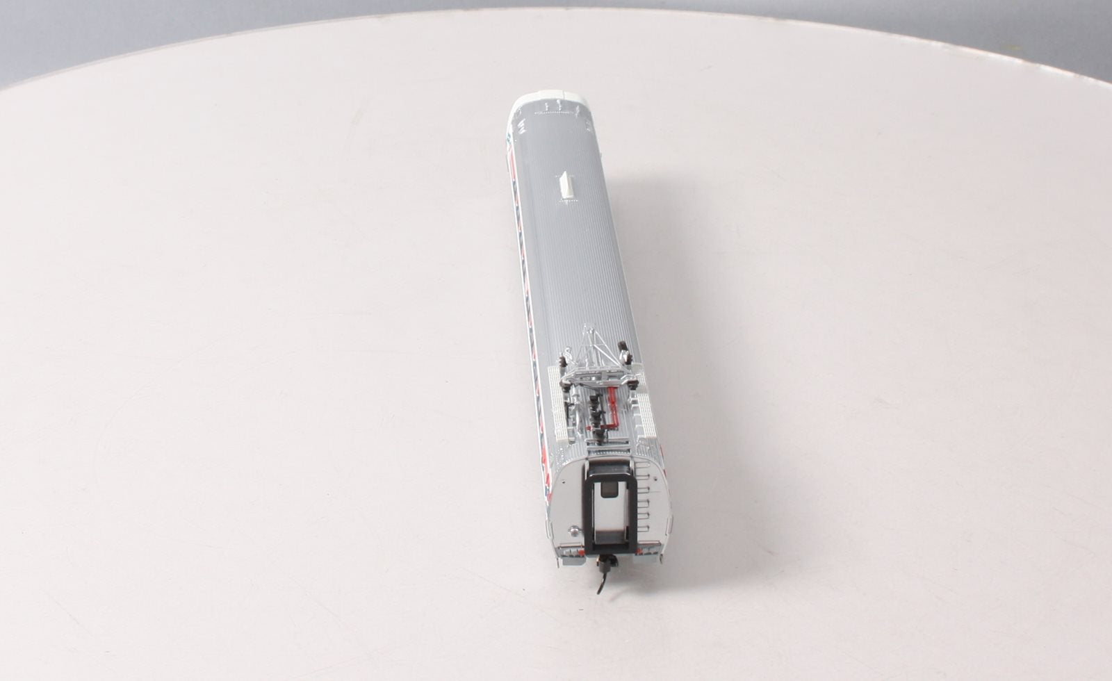 Walthers 920-13820 HO Amtrak Budd Metroliner Electric Multiple Unit #886