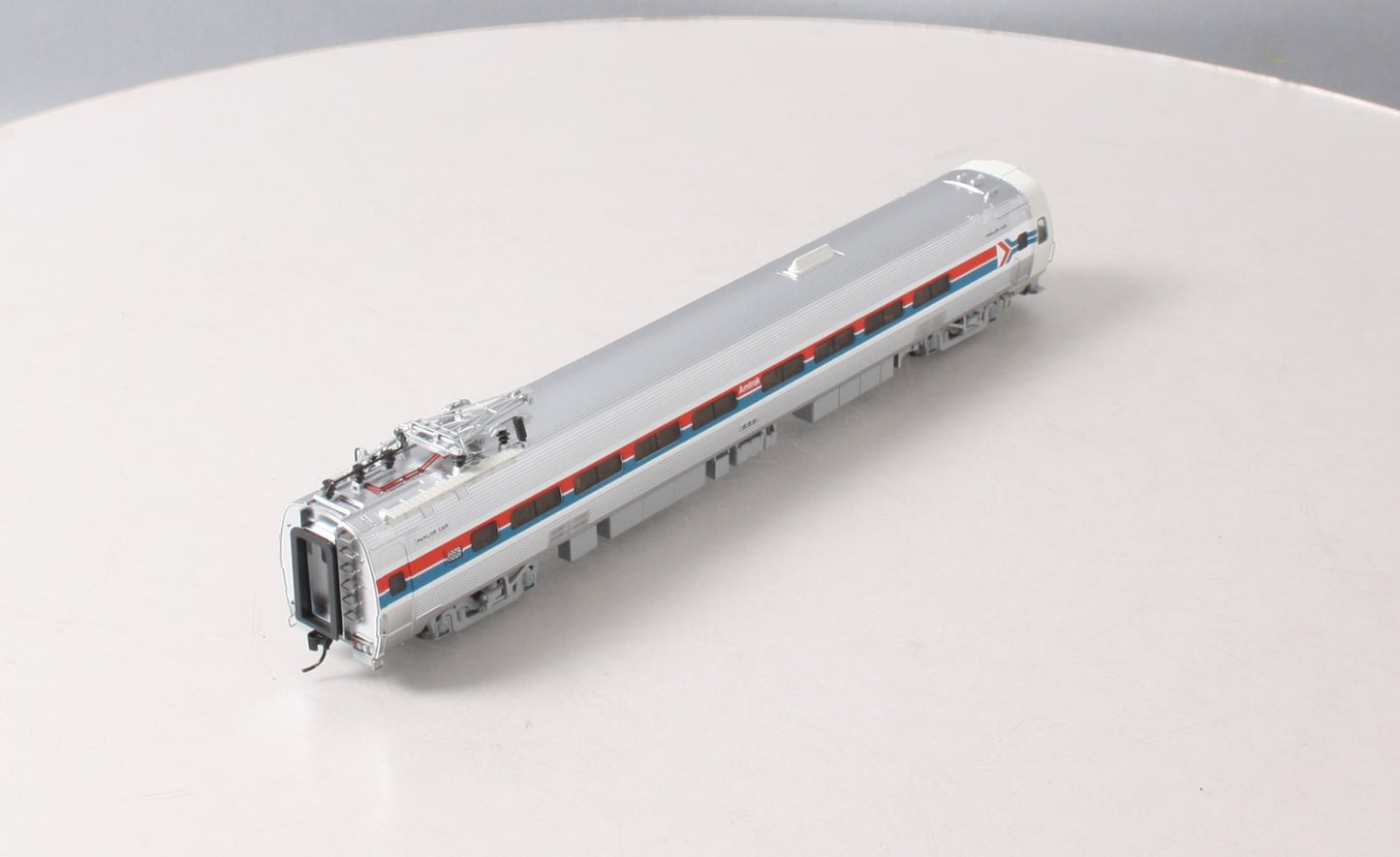 Walthers 920-13820 HO Amtrak Budd Metroliner Electric Multiple Unit #886