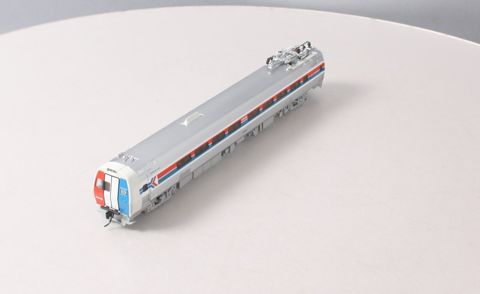 Walthers 920-13820 HO Amtrak Budd Metroliner Electric Multiple Unit #886